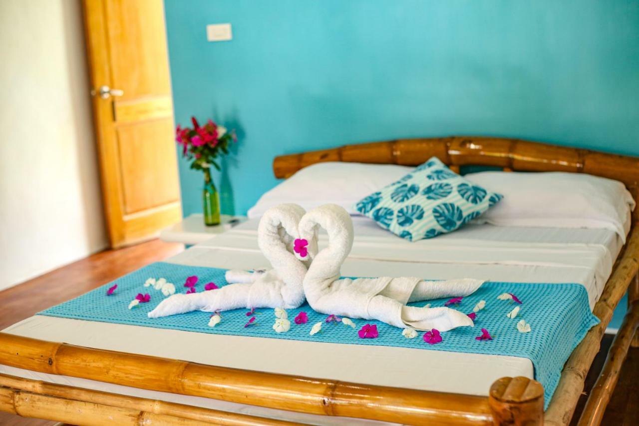Lunazul Guesthouse San Vicente  Bagian luar foto
